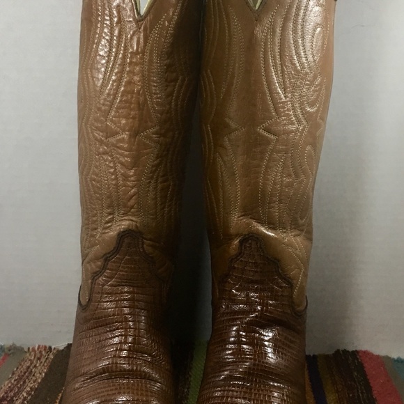 Tall Tan Lizard Embossed Acme Cowgirl Boots 6 1/2 - Picture 2 of 7